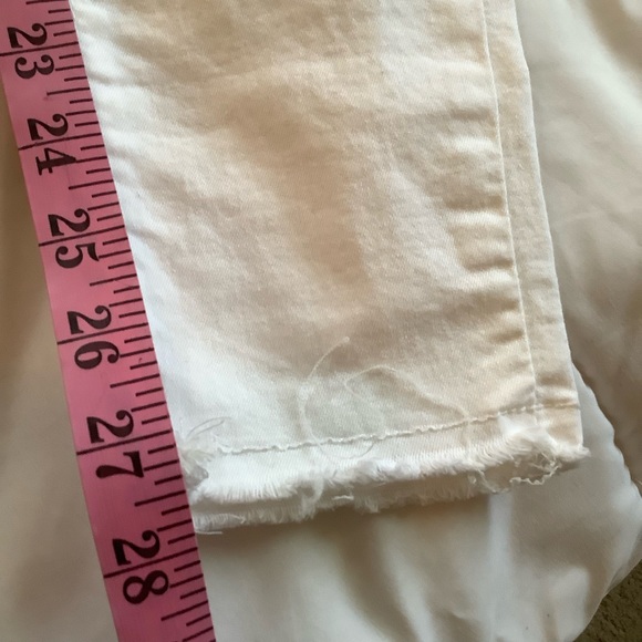 VIP Jeans Womens 3/4 White Destroyed Raw Hem Jeans - Picture 6 of 10